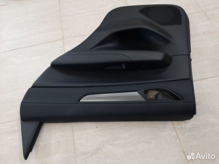 Обшивка двери Mazda CX-5 KF 2018