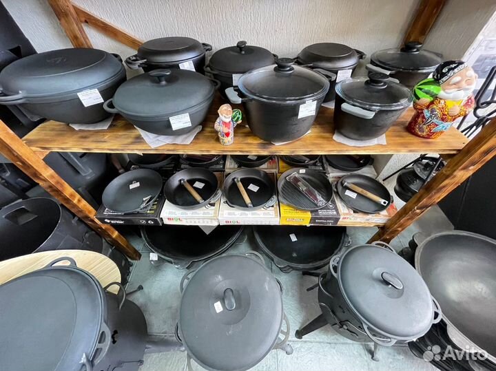 Сковорода, чугунная жаровня