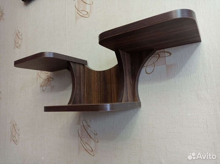 Навесные полки для цветов