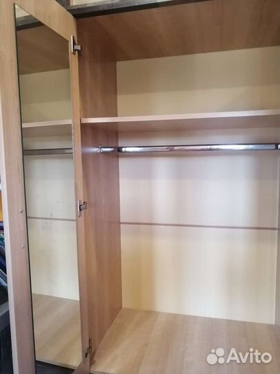 Шкаф платяной детский