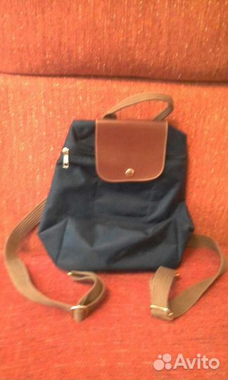 Много брендовых сумок