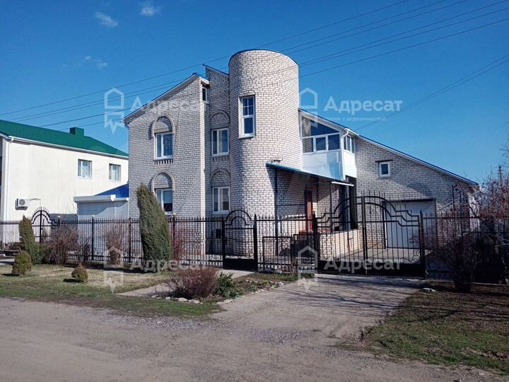 Дом 156,4 м² на участке 10 сот.