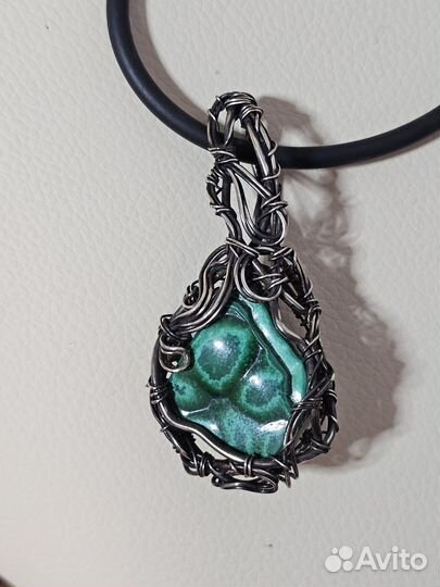Кулон с малахитом