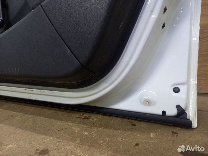 Дверь боковая передняя правая Renault Duster H4M