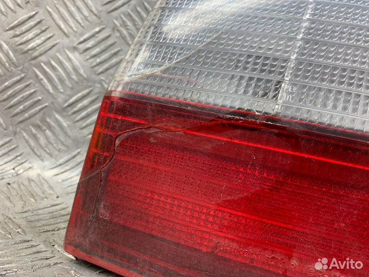 Фонарь задний правый Mazda Demio DW B3 1996-2002