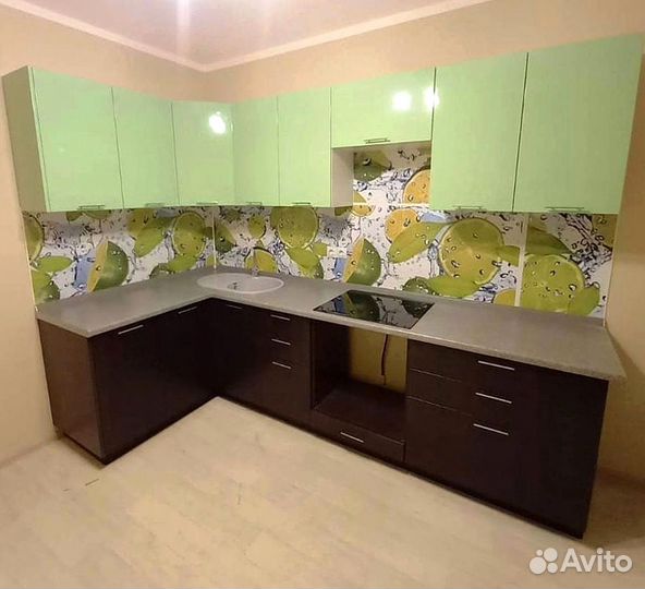Кухня новая