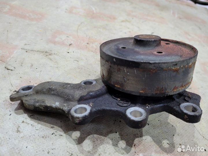 Помпа Toyota Camry ASV50 2AR-FE 2012