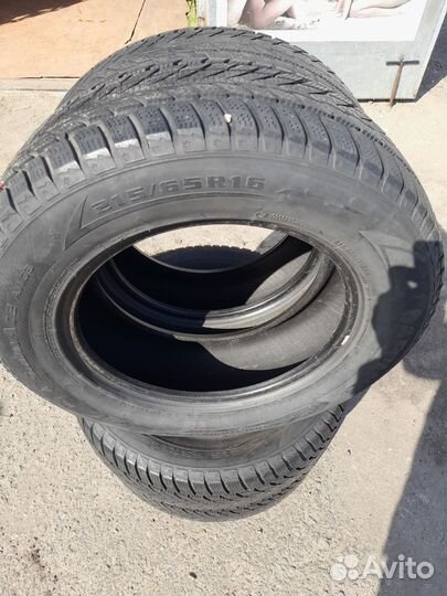 Aeolus 4SeasonAce AA01 215/65 R16