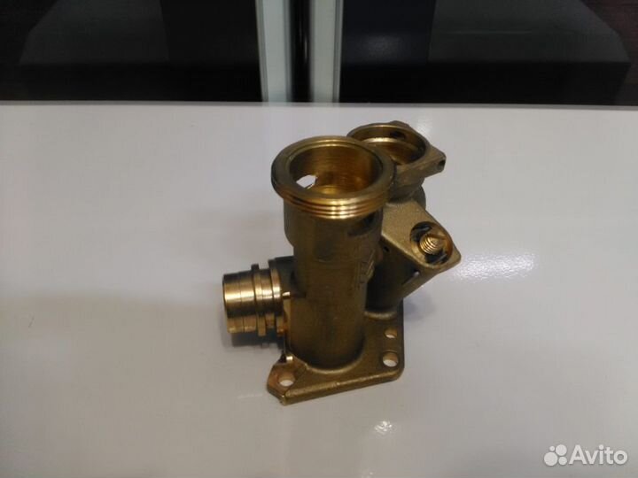 Клапан трехходовой Vaillant без сервопривода