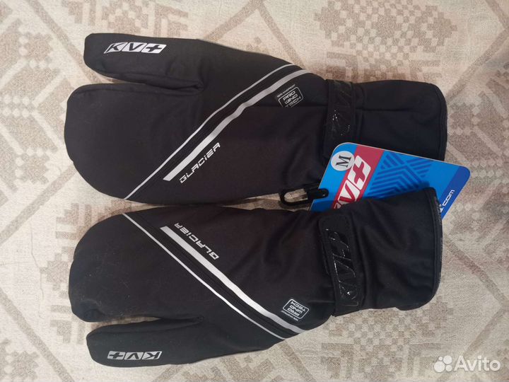 Продаются варежки KV+