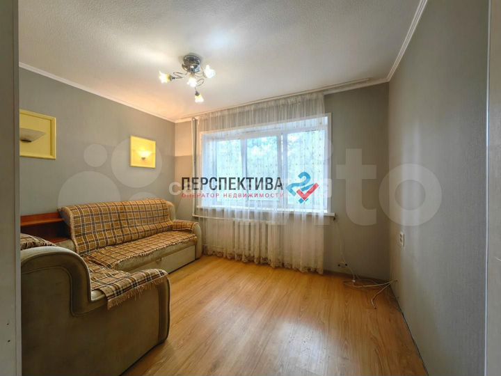 Комната 28,7 м² в 5-к., 2/4 эт.