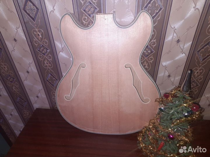 Корпус электрогитары