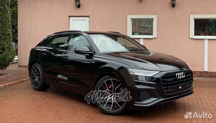 Кованые диски Audi Q8 R22