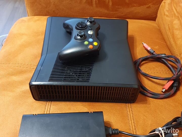 Xbox 360 прошитый freeboot 250gb