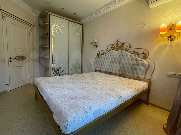 2-к. квартира, 52 м², 4/14 эт.