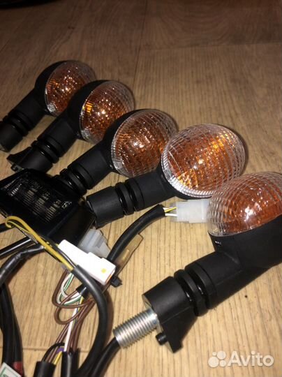 Поворотники повторители