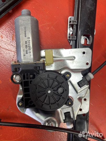 Стеклоподъемник левый Bmw X5 E53 M54B30 2003