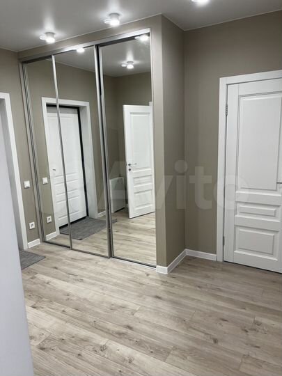 2-к. квартира, 65 м², 10/17 эт.