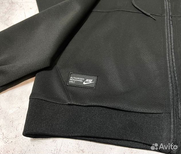 Спортивные костюмы Nike