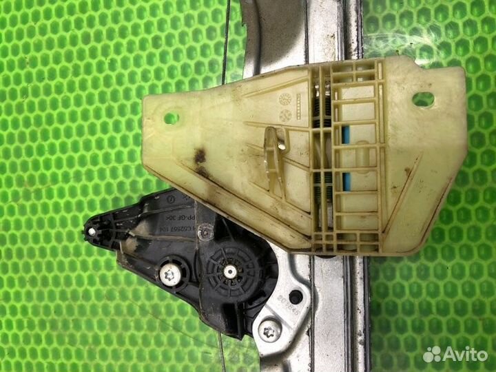 Стеклоподъёмник передний левый LADA Xray хэтчбек