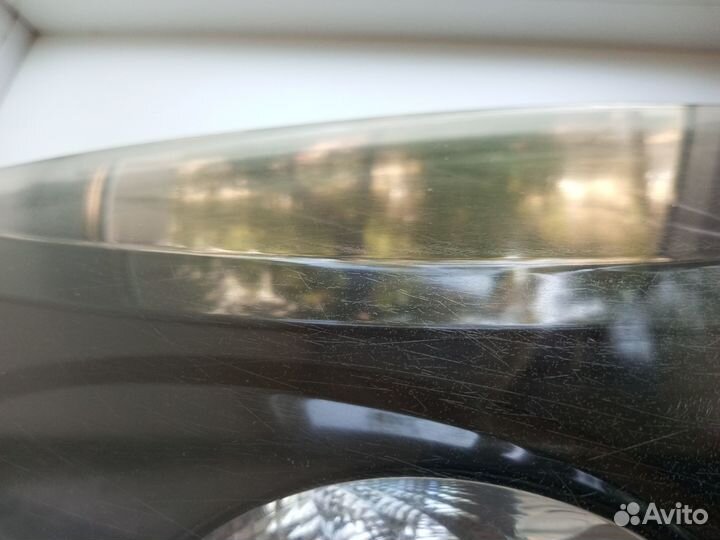 Фара правая Renault Sandero 1 09-14г