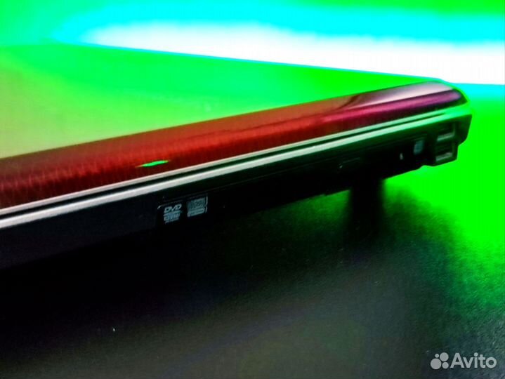 Ноутбук Samsung i3/15.6/SSD