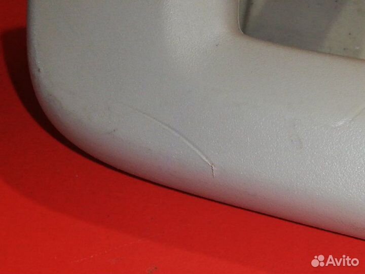 Ручка потолочная внутренняя задняя левая Ford