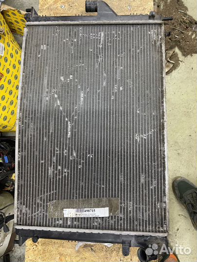 Радиатор системы охлаждения renault sandero 2013г