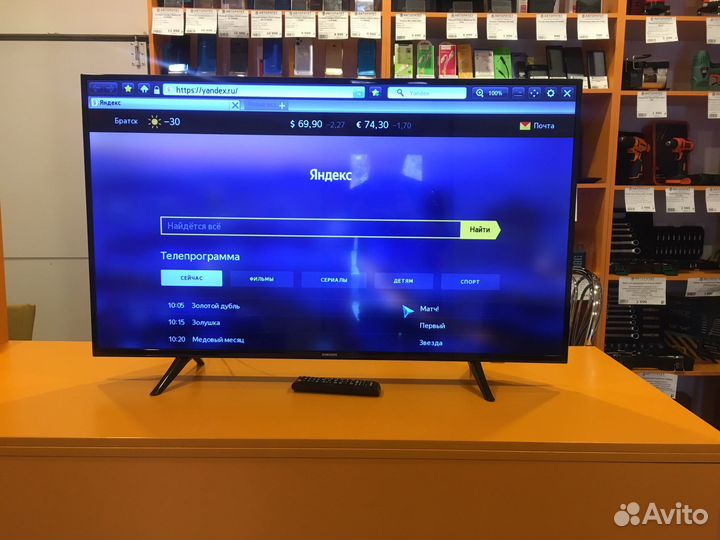 1) Телевизор Samsung ue43j5272au, Smart-TV