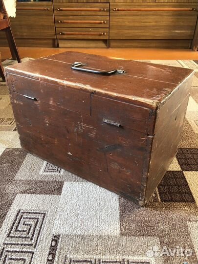 Сундук деревянный старинный