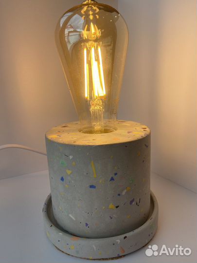 Лампа настольная из гипса