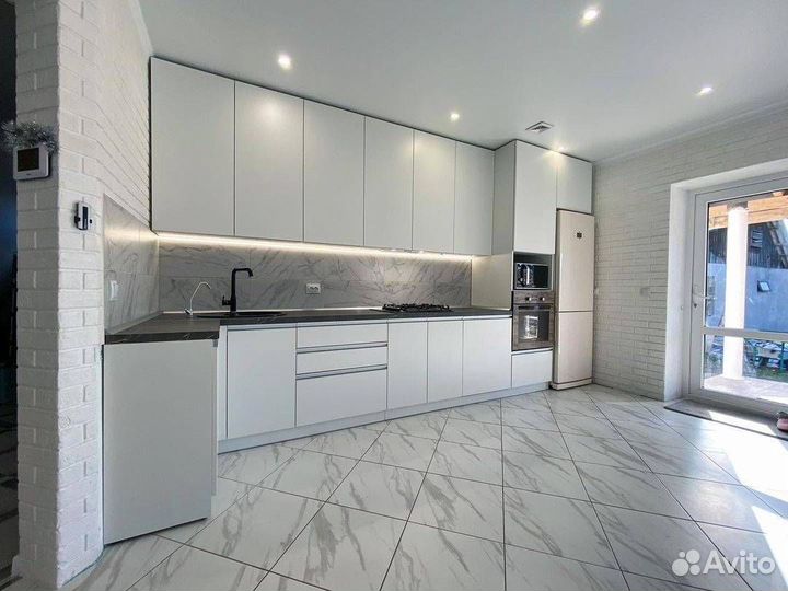 Кухонные гарнитуры