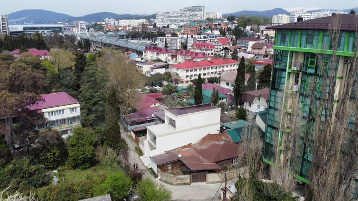 Своб. планировка, 250 м², 3/3 эт.