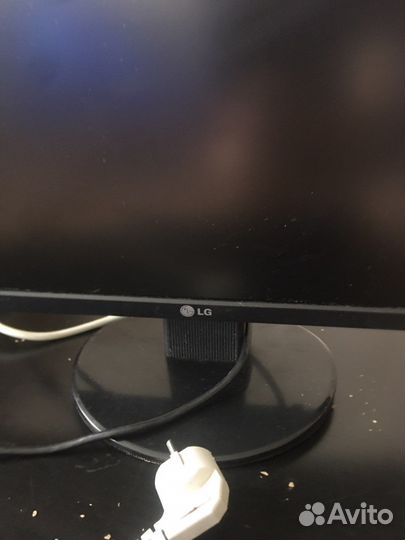 Монитор LG
