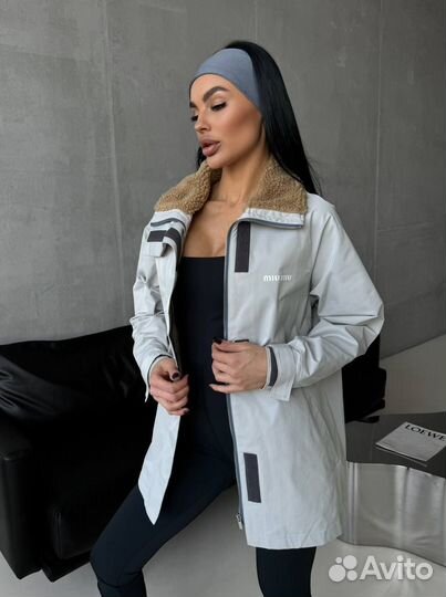 Ветровка MIU MIU (хит 2025)