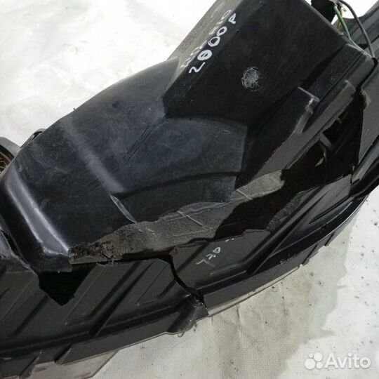 Фара галогеновая передняя правая Kia Rio
