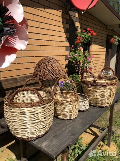 Плетеные корзины и декор для сада