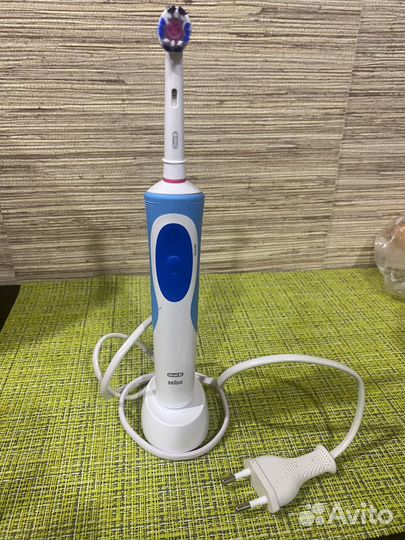 Зубная щетка oral b