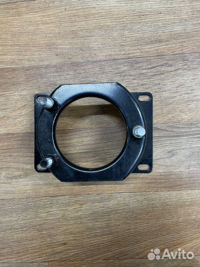 Кронштейн запасного колеса ваз 2123 нива шевроле