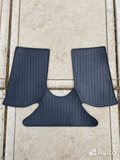 Автомобильные коврики резиновые