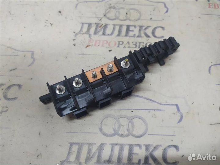 Блок предохранителей Audi Allroad quattro 2000-20