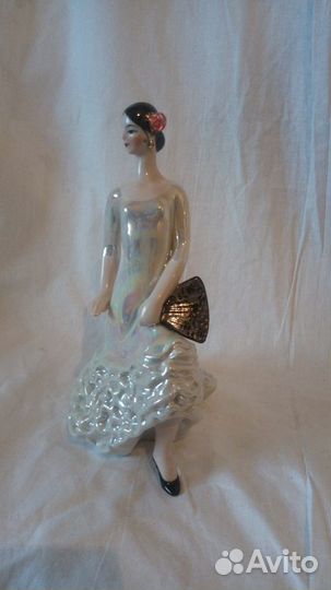 Фарфоровая статуэтка СССР танцовщица