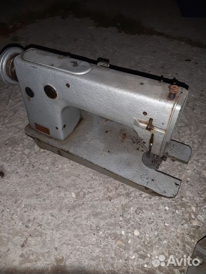 Швейная машинка