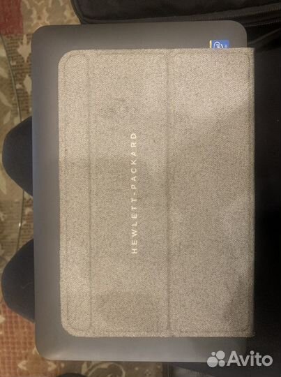 HP Pavilion x2 Detachable PC10