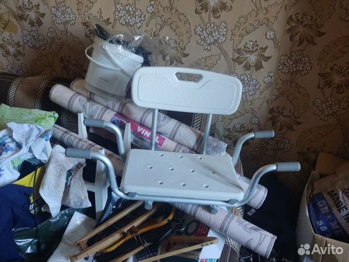 Санитарный стул для инвалидов