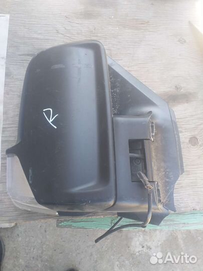 Зеркало заднего вида