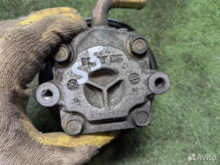 Насос гидроусилителя руля (гур) Mitsubishi Outlan