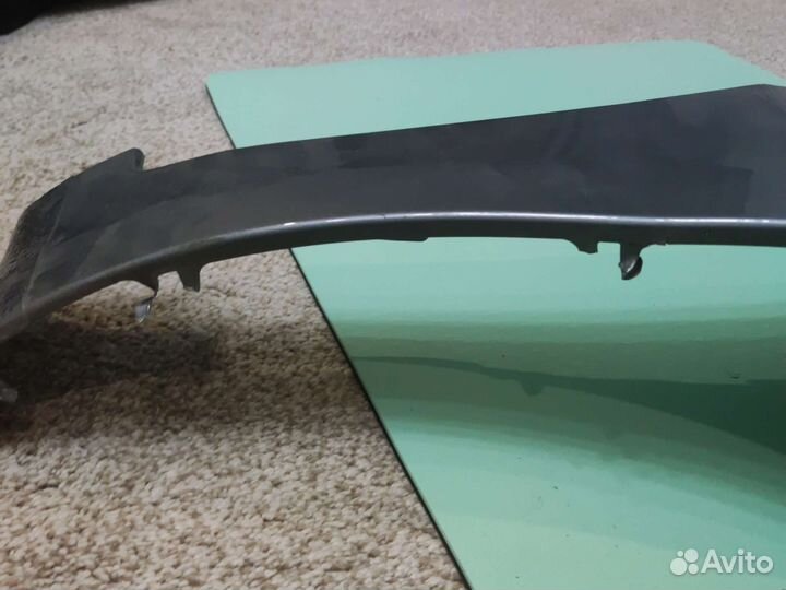 Крыло правое переднее на LADA vesta