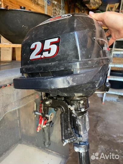 Лодочный мото suzuki 2.5 4-х тактный