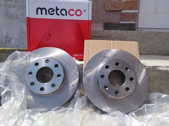 Передние тормозные диски и зад. тормозные барабаны